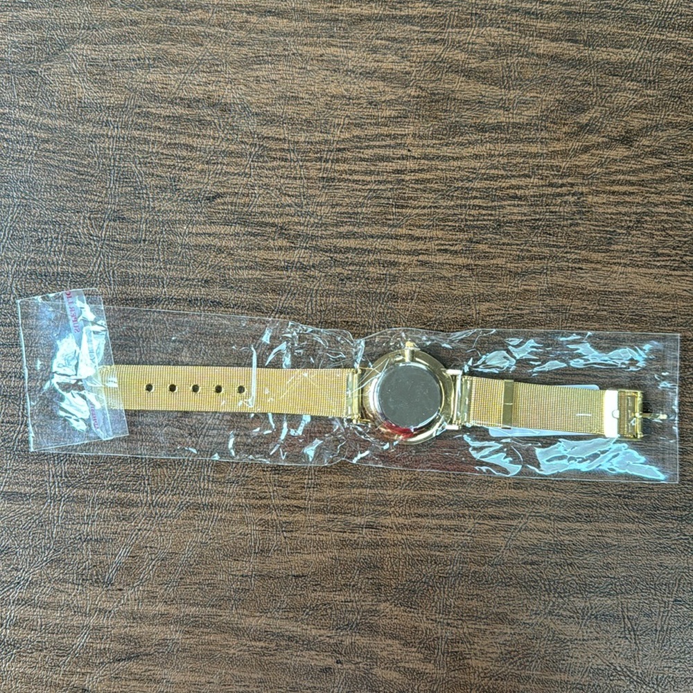 Gold Watch - Picture 5 of 6